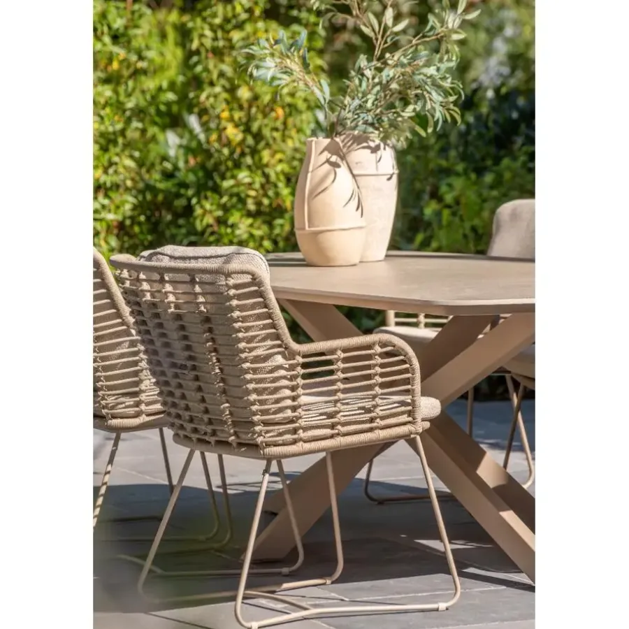 4-Seasons Outdoor 4 Seasons Fabrice lounge dining stoel - Latte