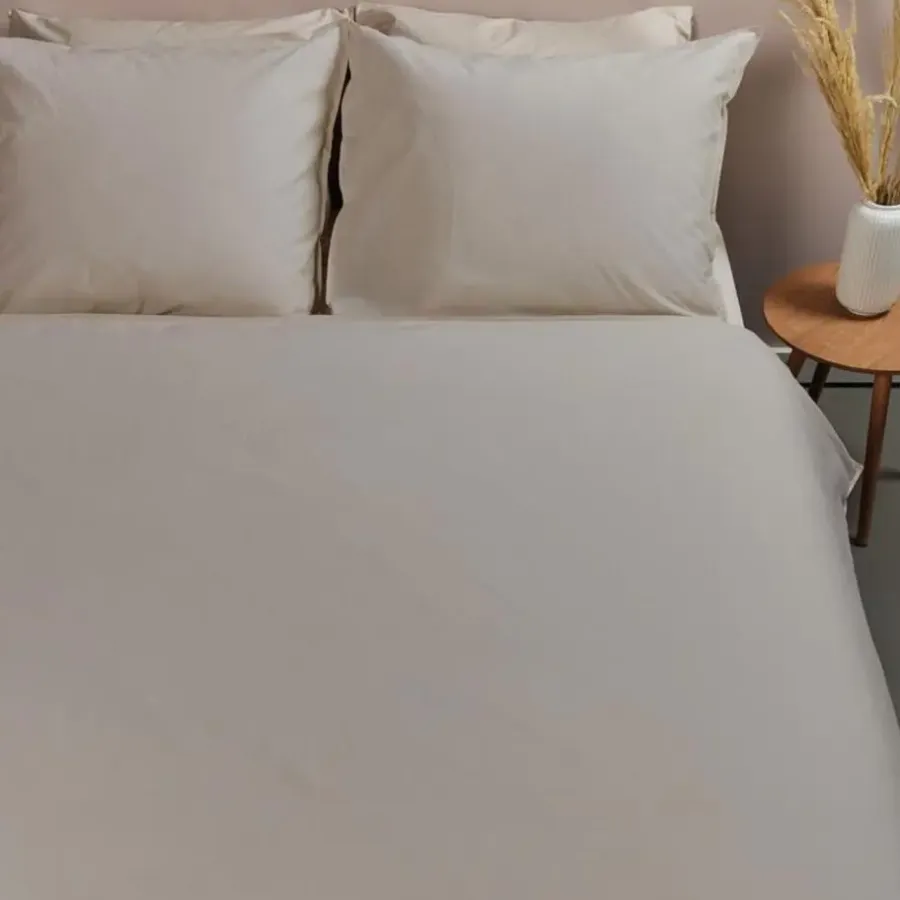2-Persoons Dekbedovertrekken-Ambiante Cotton Uni dekbedovertrek - 200x200/220 - Taupe