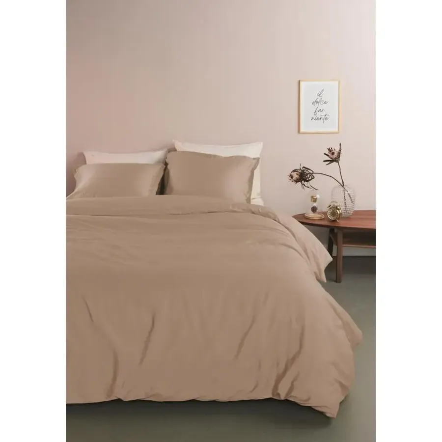 2-Persoons Dekbedovertrekken-Ambiante Satin Uni dekbedovertrek - 200x200/220 - Taupe