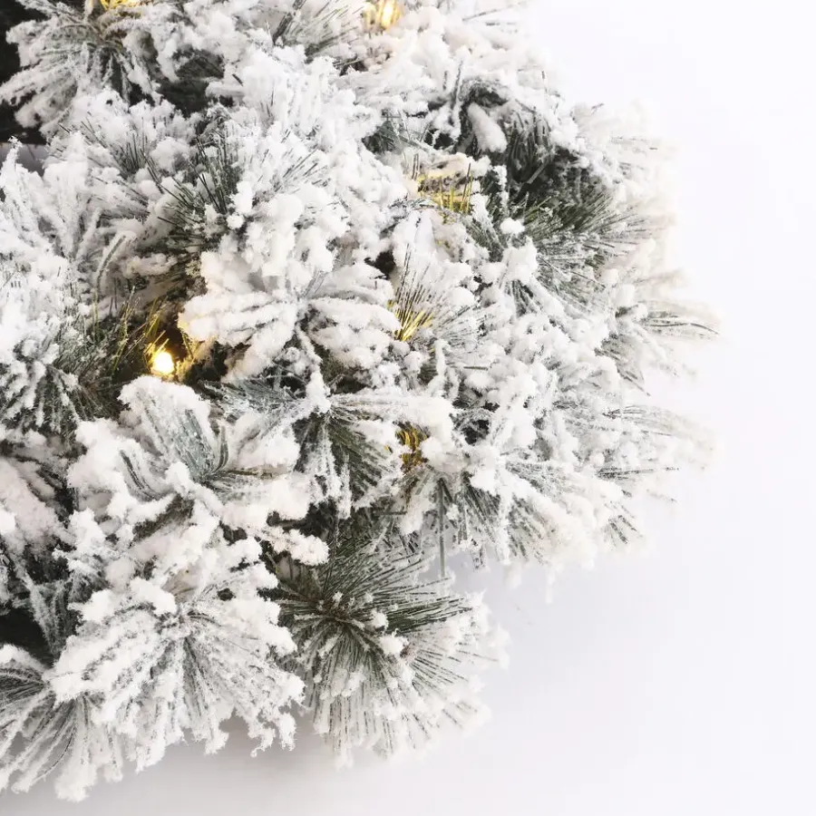 Kerstverlichting-Black Box Trees Dinsmore Kerstkrans - LED - Ø60 cm - Frosted Green