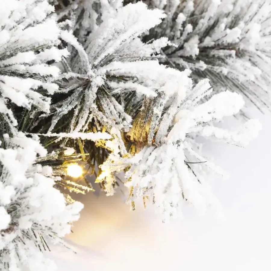 Kerstverlichting-Black Box Trees Dinsmore Kerstkrans - LED - Ø60 cm - Frosted Green