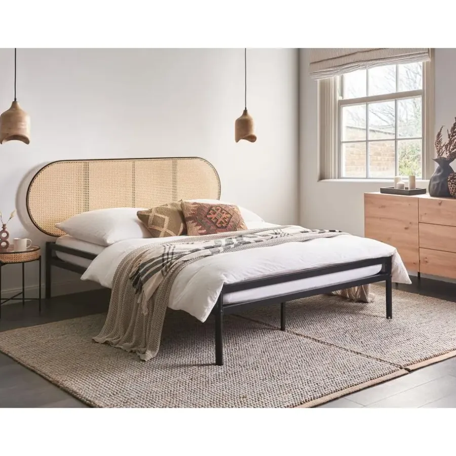 Beliani BOULIN - Tweepersoonsbed - Zwart - 140 x 200 cm - PE rotan