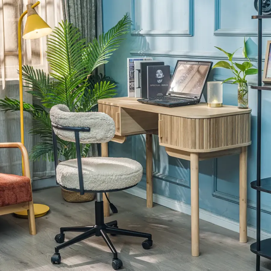 Nordlys Bureau met 2 deuren van essen hout