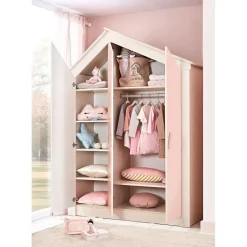 Kinderkledingkasten-Leen Bakker Cento Pink 3-deurs kledingkast huisje meisjeskamer
