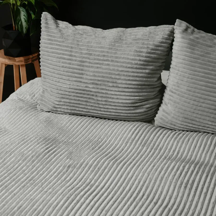 Sleeptime Dekbedovertrek Teddy Rib 240x220 – Fluweelzacht & Knus Design - Grijs
