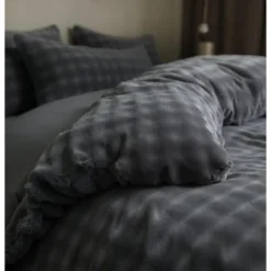 Sleeptime Dekbedovertrek 240x220 – Pompom Design & Warm Flanel Fleece - Antraciet