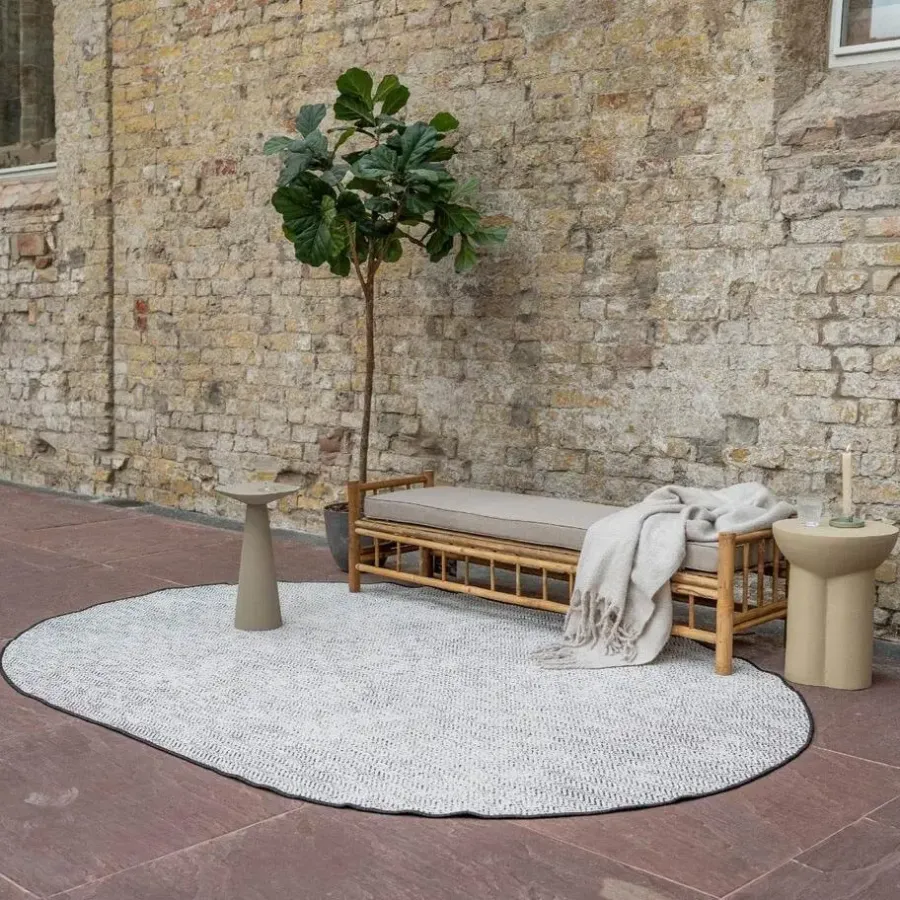 Eva Interior ovaal buitenkleed Dahl zwart - 230 x 160 cm