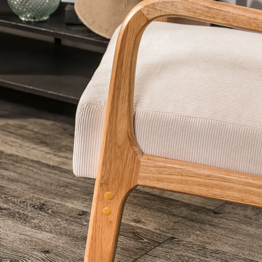 Nordlys Fauteuil van massief hout en beige stof