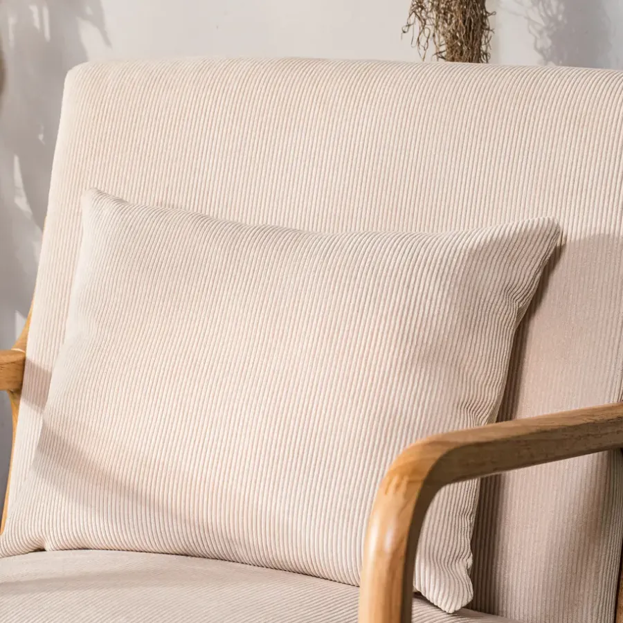 Nordlys Fauteuil van massief hout en beige stof