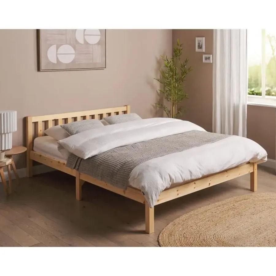 Beliani FLORAC - Bed - Lichthout - 140 x 200 cm - Dennenhout