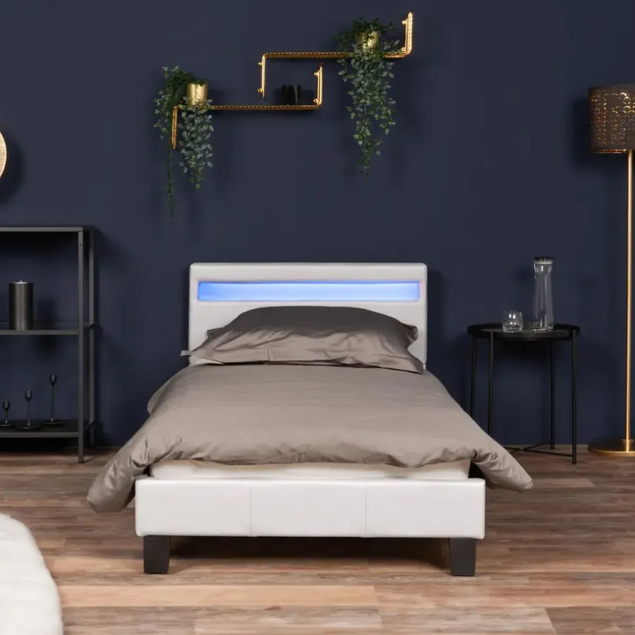Merkloos HOME DELUXE LED bed ASTRO Wit 90 x 200 cm