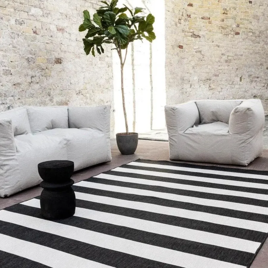 Eva Interior Interieur05 Buitenkleed Stripes zwart/wit dubbelzijdig - 230 x 160 cm