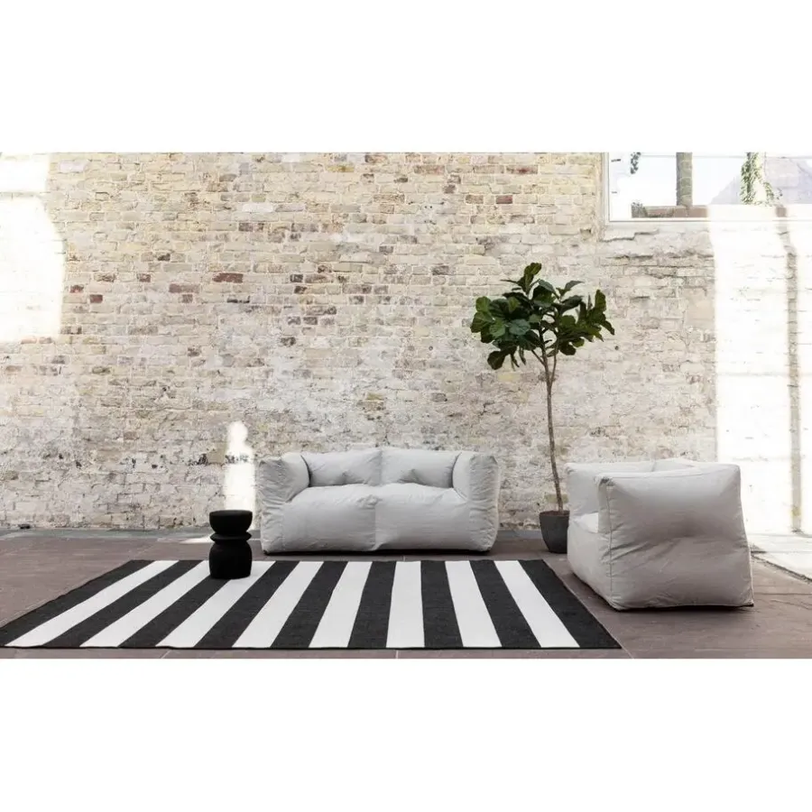 Eva Interior Interieur05 Buitenkleed Stripes zwart/wit dubbelzijdig - 230 x 160 cm