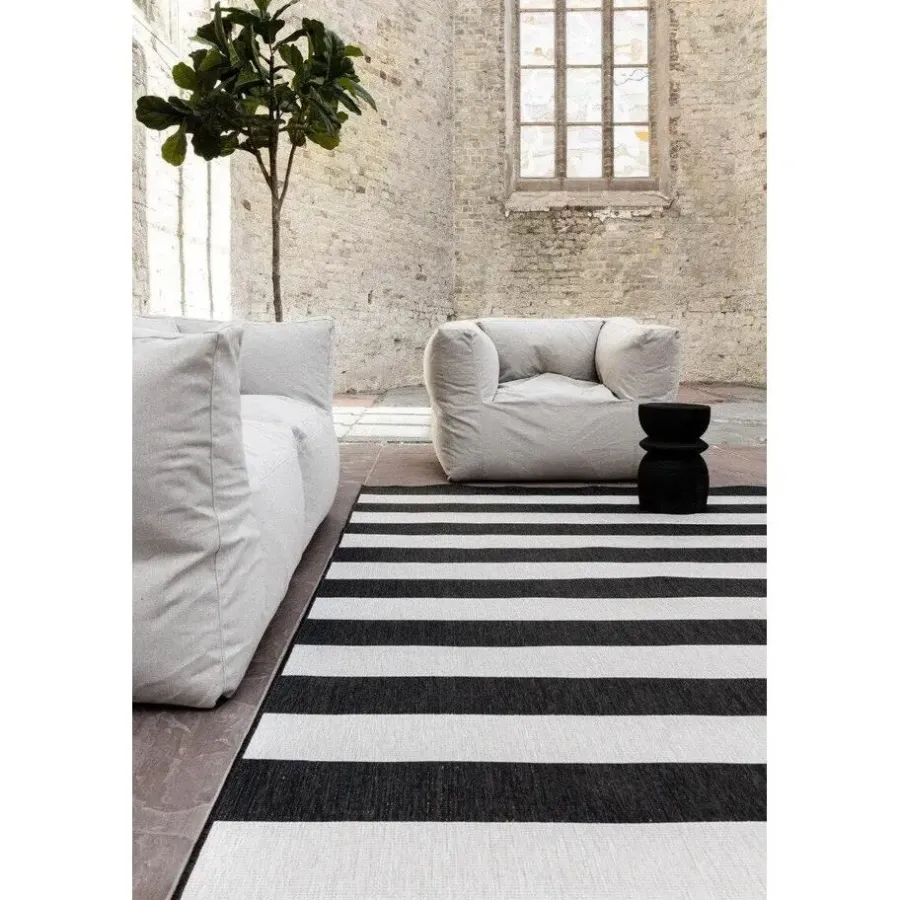 Eva Interior Interieur05 Buitenkleed Stripes zwart/wit dubbelzijdig - 230 x 160 cm