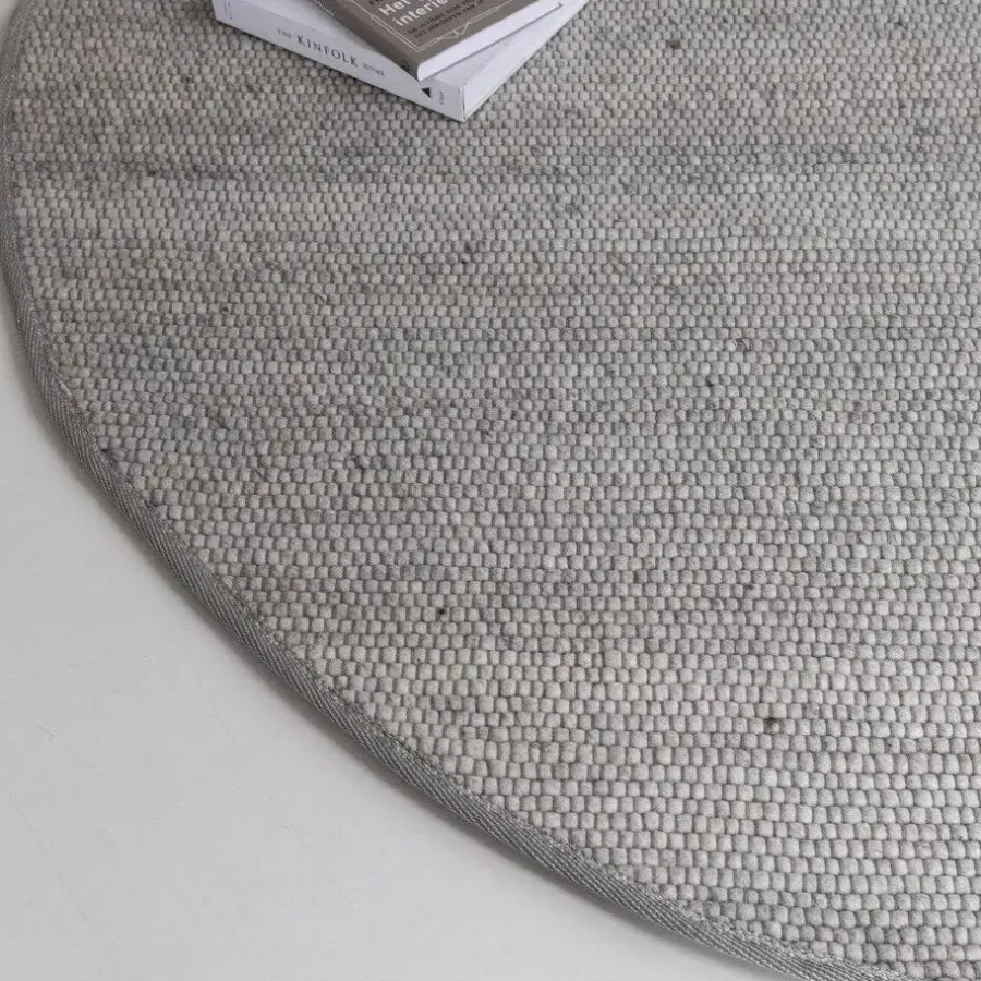Interieur05 Wollen Vloerkleed Rond Lichtgrijs Vik - 160 x 160 cm