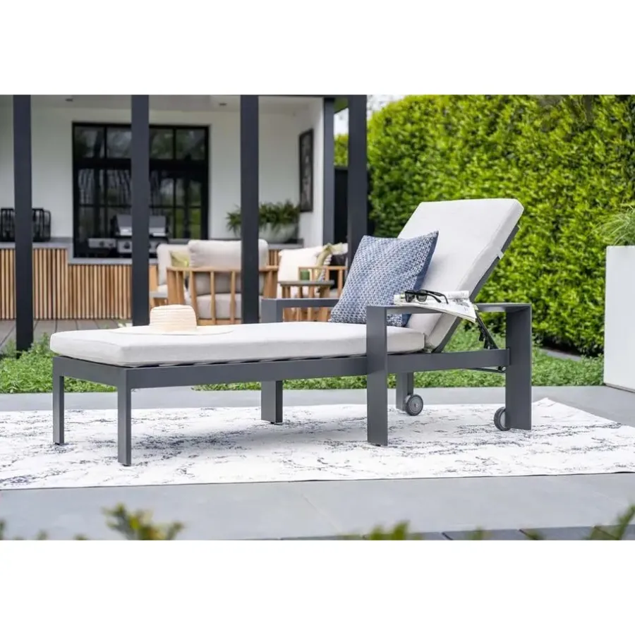 Ligbedden-Garden Impressions Levanto ligbed - carbon black - valley sand