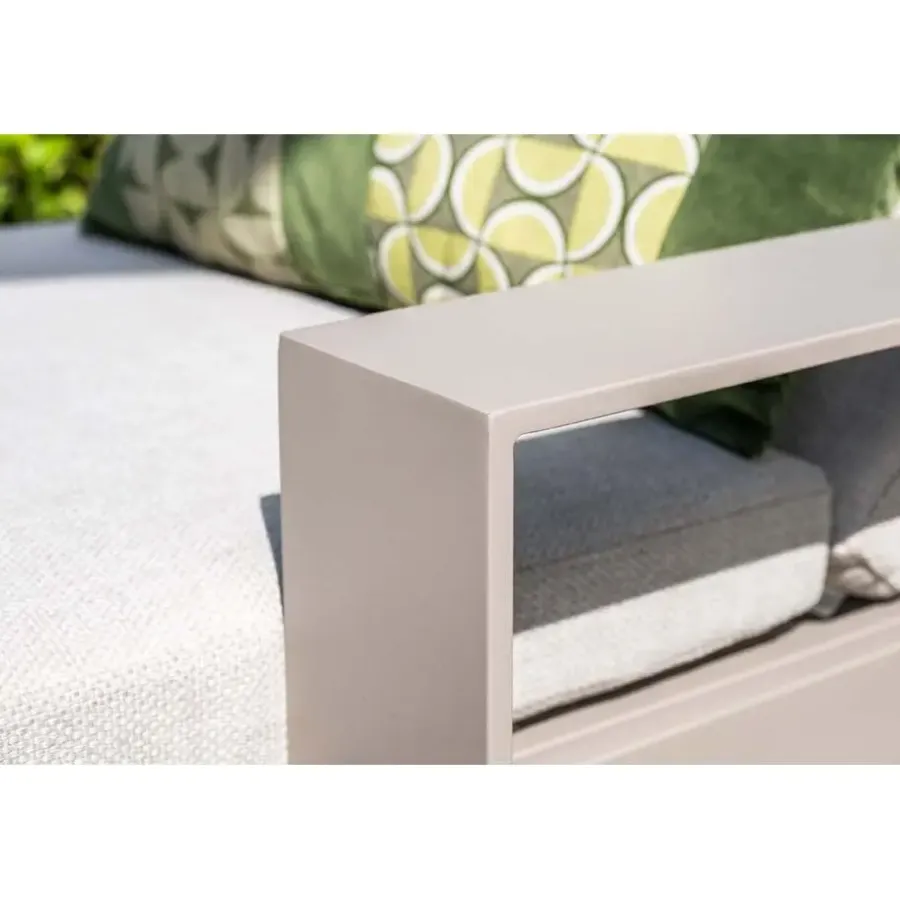 Ligbedden-Garden Impressions Levanto ligbed - taupe - valley sand