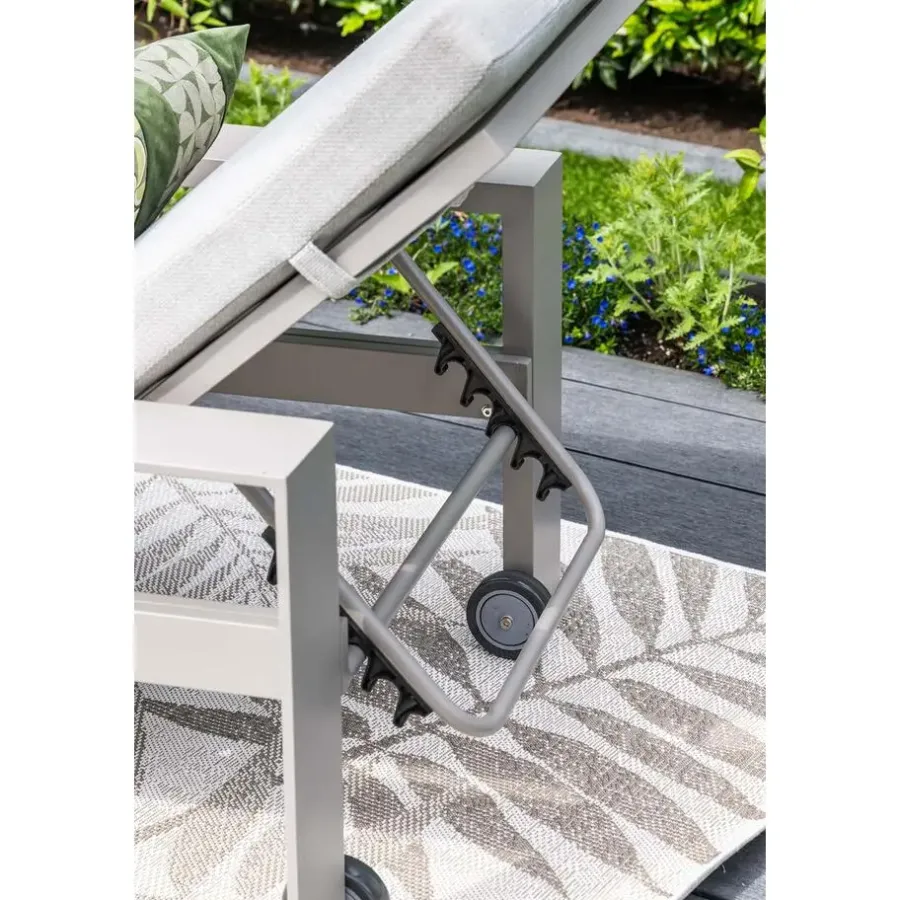 Ligbedden-Garden Impressions Levanto ligbed - taupe - valley sand