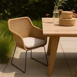 Tuinstoelen-Leen Bakker Lisomme Loki Rotan Tuinstoel Naturel - Met Zitkussen