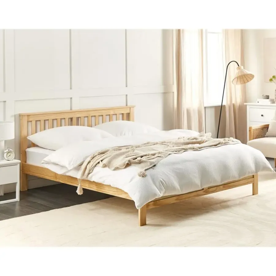 Beliani MAYENNE - Tweepersoonsbed - Lichtbruin - 140 x 200 cm - Dennenhout