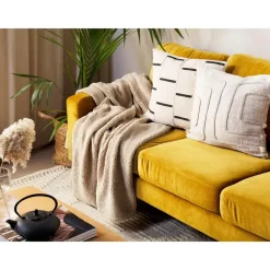 Beliani MIRGE - Plaid - Beige - 125 x 150 cm - Polyester