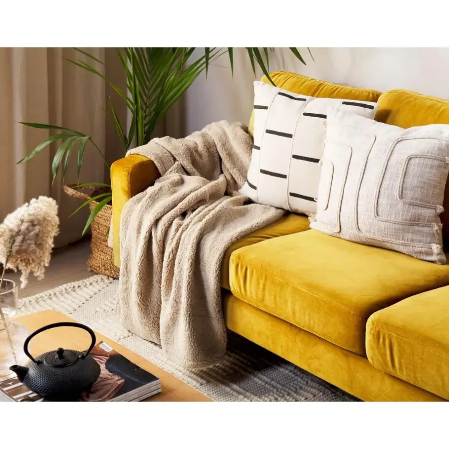 Beliani MIRGE - Plaid - Beige - 125 x 150 cm - Polyester