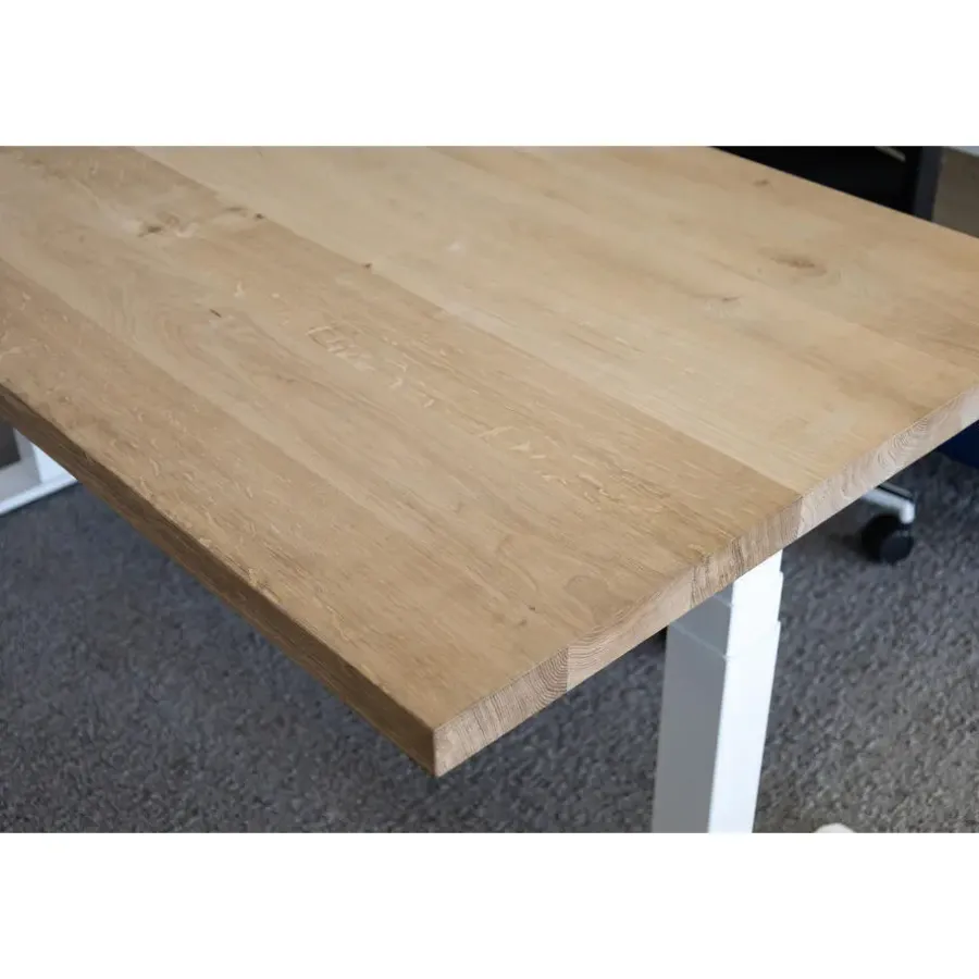 Zit-Sta-Bureaus-Lineaflex MRC MRC Zit-sta bureau massief eiken blad 120x80 zwart frame NEN-EN 527