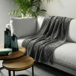 Plaids-Sierkussen.nl Plaid Marthy - Charcoal Gray - 140x180 cm
