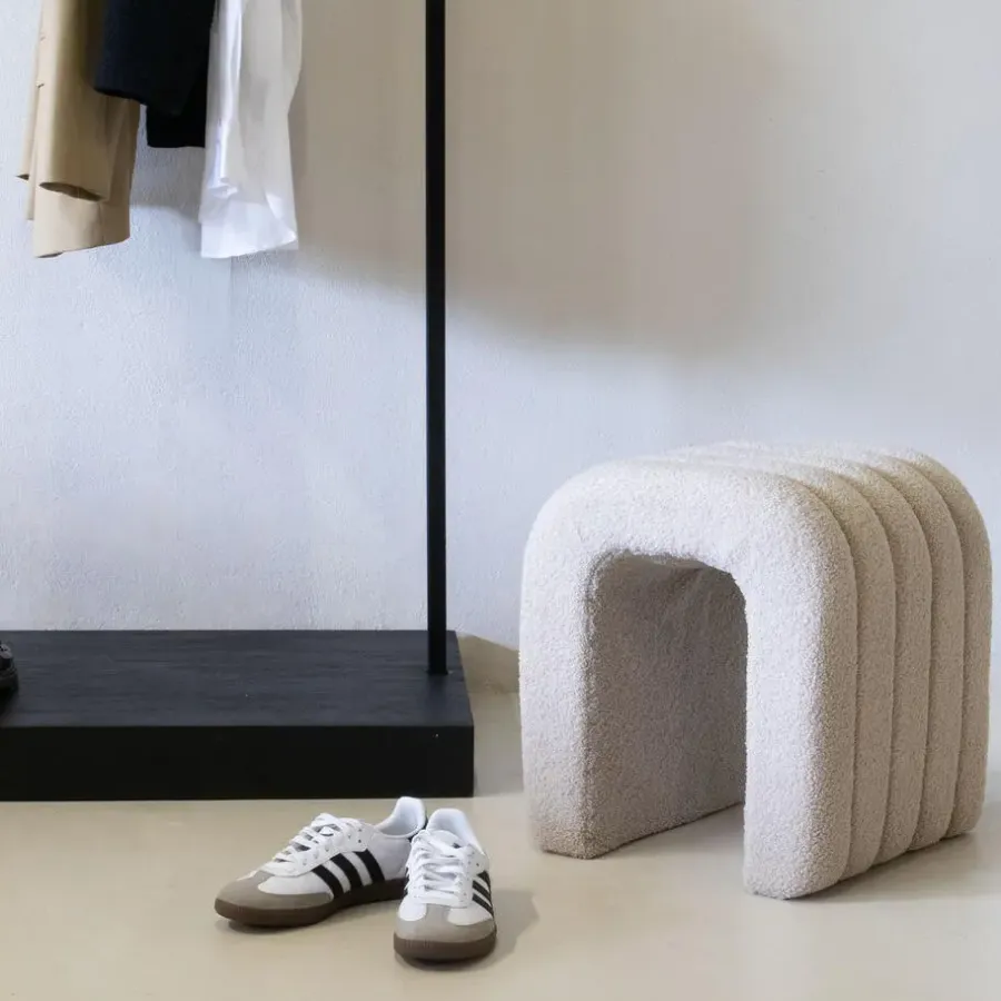 Poefen-Giga Meubel Poef Bouclé Taupe - Zithoogte 45 cm - Japandi Stijl