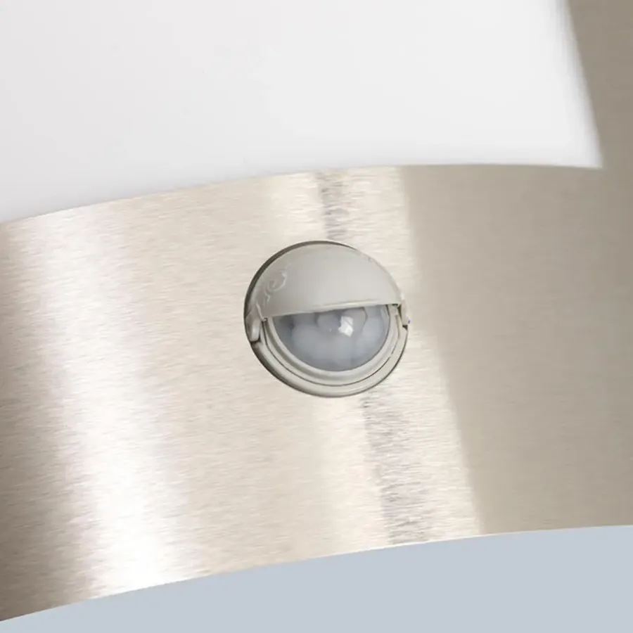 Buitenverlichting|Buitenlampen Met Sensor-QAZQA buitenlampen met sensor emmerald zilverkleurig e27
