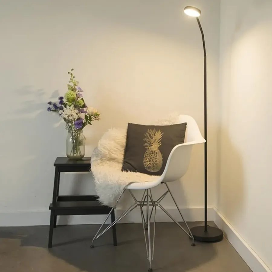 Staande Lampen-QAZQA vloerlampen trax zwart geïntegreerde led