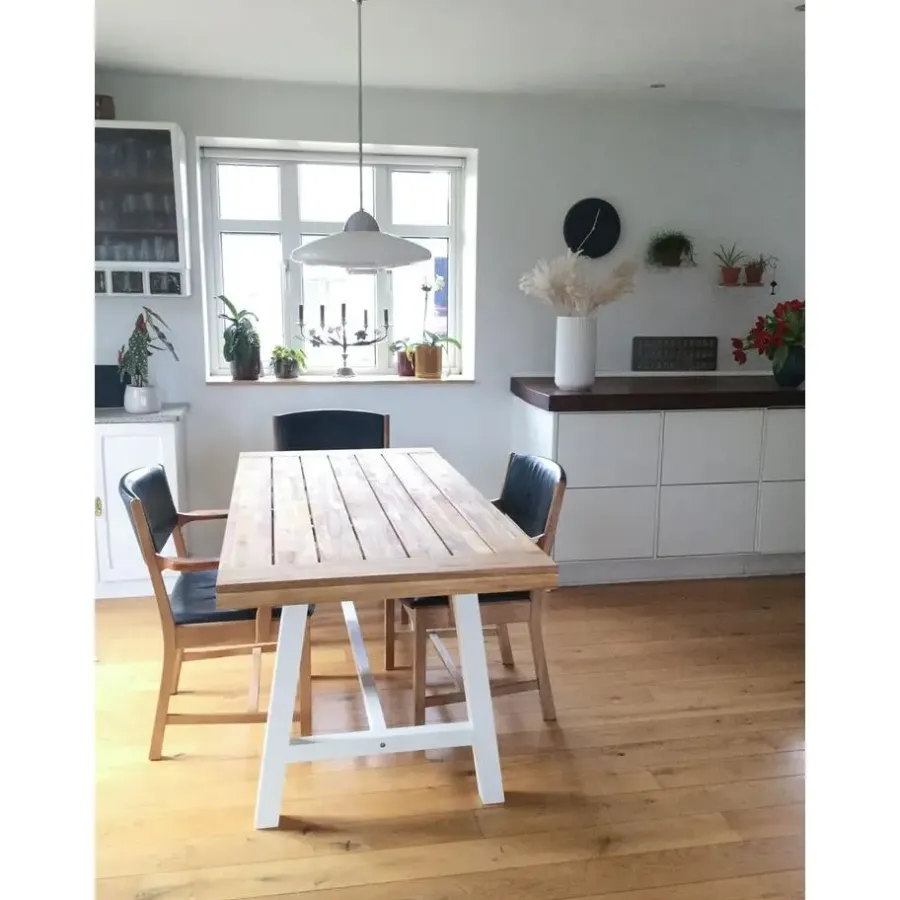 Beliani SCANIA - Tuintafel - Lichte houtkleur - 80 x 170 cm - Acaciahout