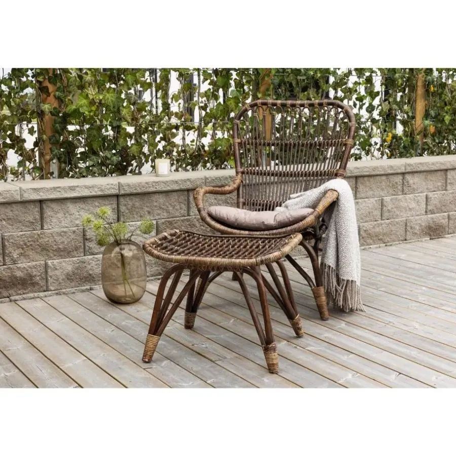 Tuinstoelen-Svea - Leila loungestoel - donker walnoot - rattan