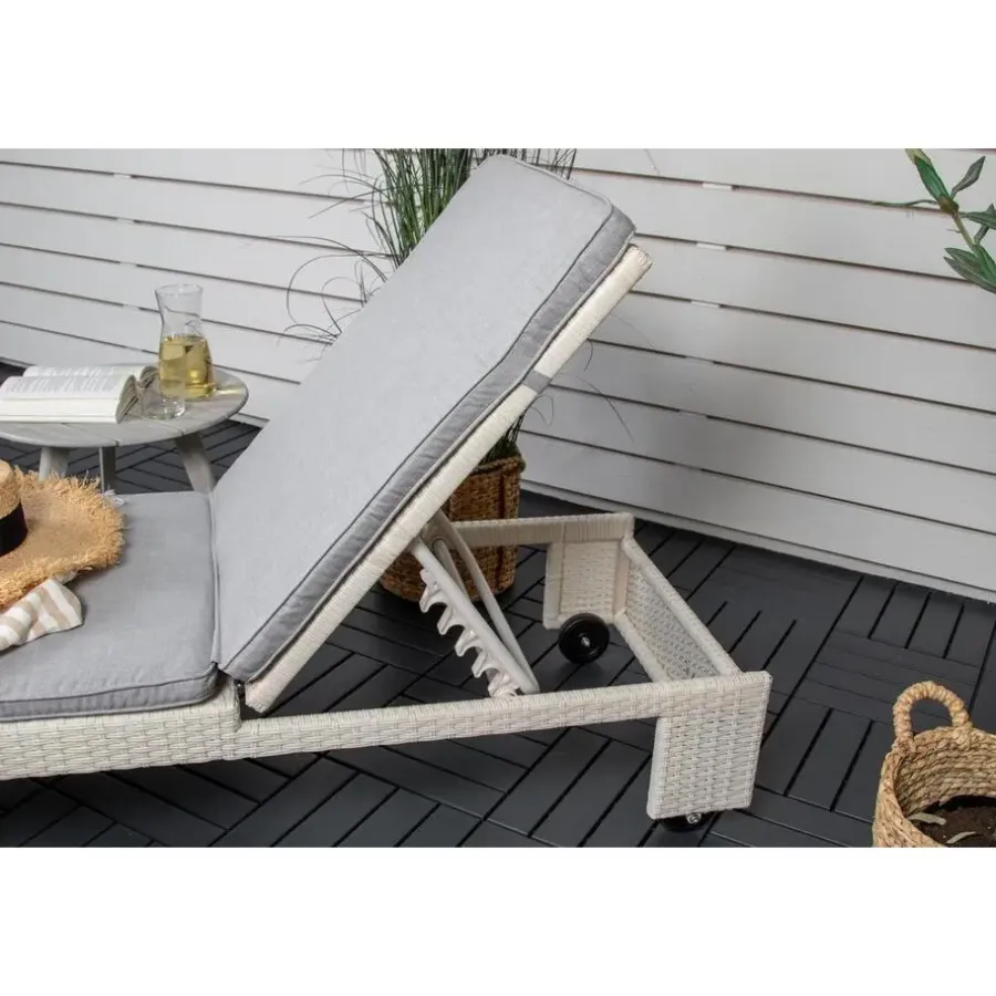 Ligbedden-Svea - Yuri ligbed - wicker - wit/grijs