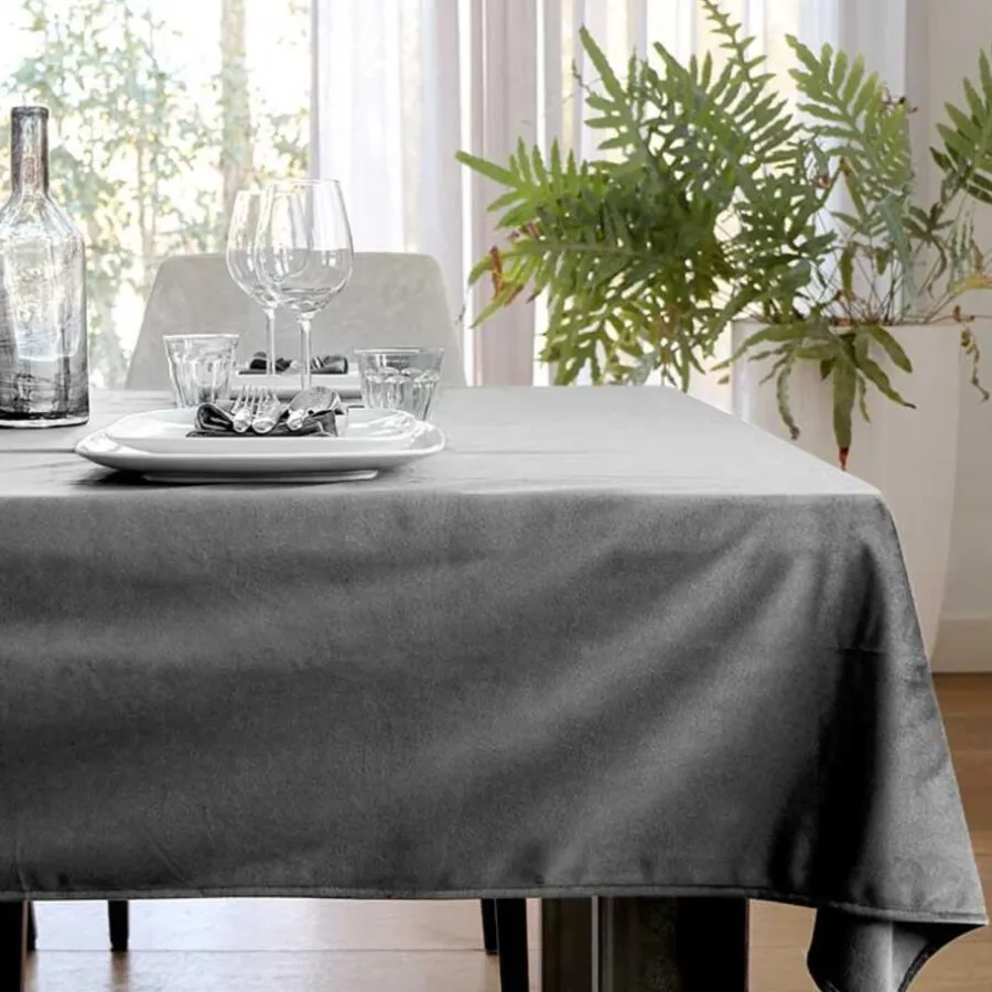 Tafellopers-Unique Living - Tafelkleed Velours - 145x250cm - Chateau Grey