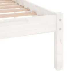 vidaXL - Bed frame met lattenbodem - Wit - Massief grenenhout - 140x200 cm