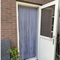 Vliegengordijnenexpert Vliegengordijn, 92 x 210 cm, Bali wit 92 x 210 cm op het kozijn