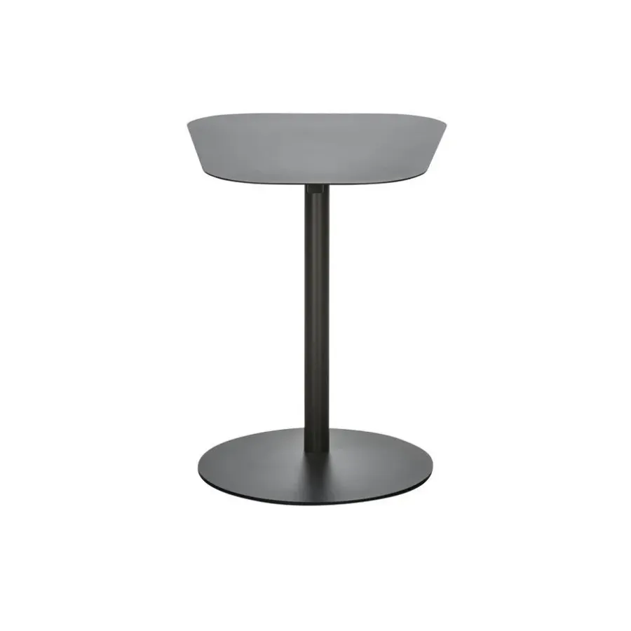 WOOOD Bijzettafel Lia - Metaal - Zwart - 50x50x38